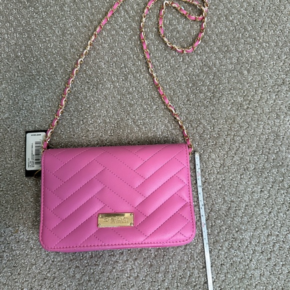 bebe Sophia Crossbody Bag Bubblegum - Picture 15 of 16